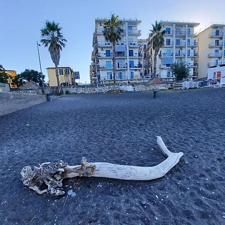 B&B Due Stanzulelle Salerno Exterior foto