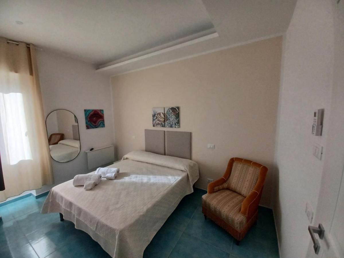 B&B Due Stanzulelle Salerno Exterior foto